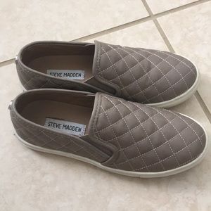 Steve Madden slip on sneakers